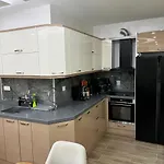 Siesta Луксозна вила Доспат